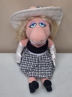 Miss Piggy Plush Doll 10” – The Muppets – Dress & Hat – 2010